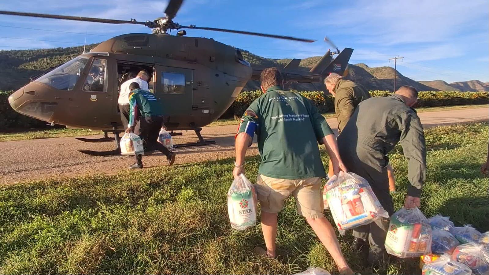 SAAF 15 Squadron Charlie Flight Partners with Gift of the Givers for Eastern Cape Flood Relief